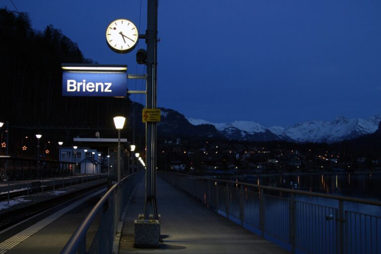 brienz vasútállomása éjjel