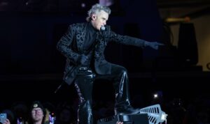 “Egyenként szerettelek titeket” – Robbie Williams öniróniával teli koncertje Schladmingban
